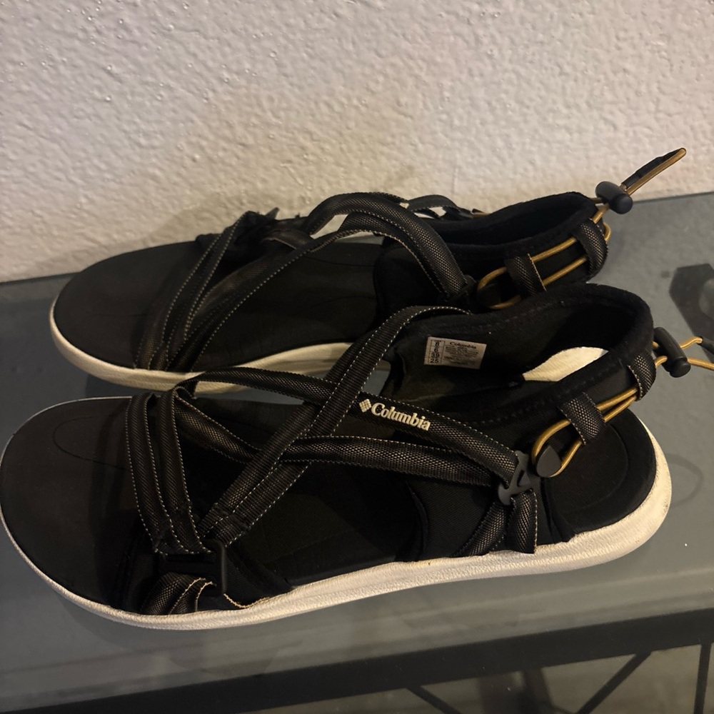 Columbia Black and White Outdoor Sandals